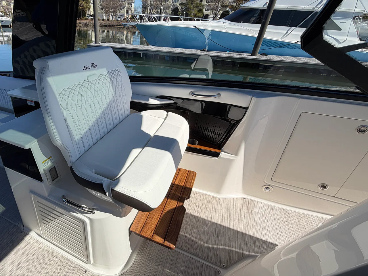 2026 Sea Ray Sundancer 370 Outboard 37.0 feet, Clearwater, Florida #26
