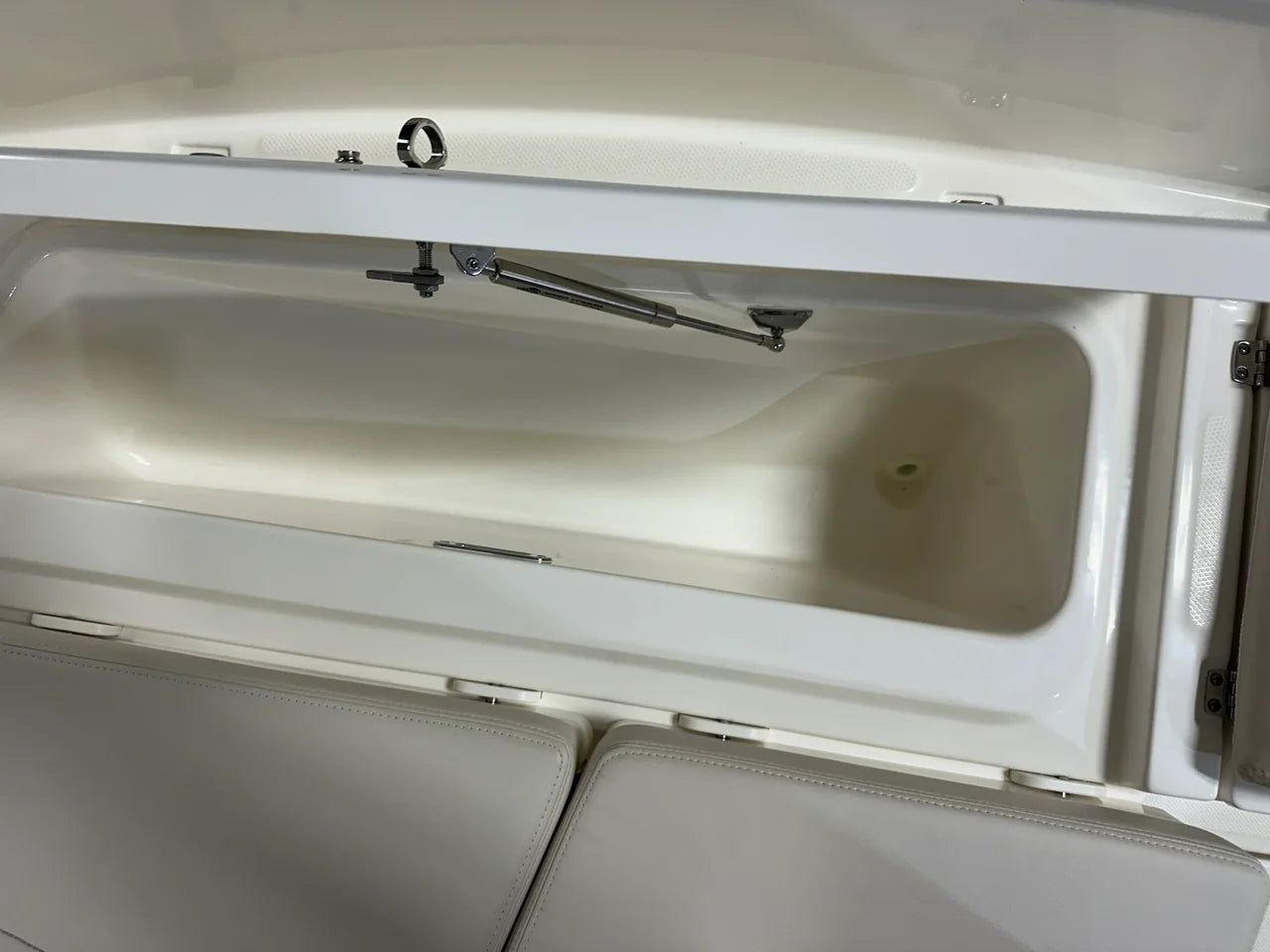 2026 Boston Whaler 280 Dauntless 28.0 feet, Clearwater, Florida #99
