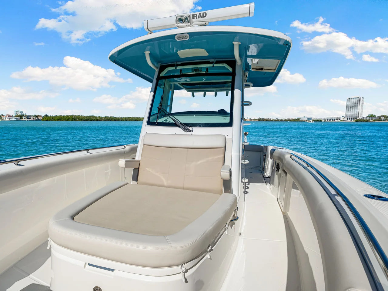 2026 Boston Whaler 330 Outrage 33.0 feet, Clearwater, Florida #55