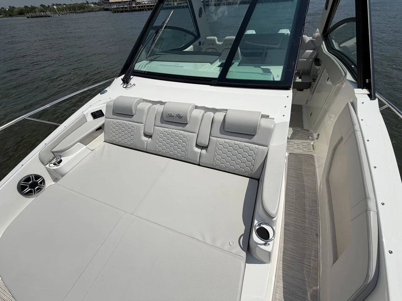 2026 Sea Ray Sundancer 320 Outboard 32.0 feet, Clearwater, Florida #36