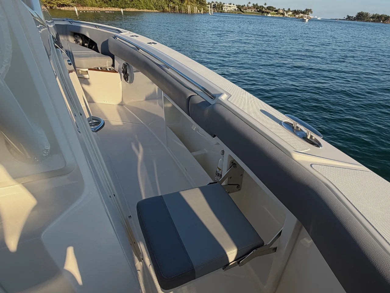 2026 Boston Whaler 360 Outrage 36.0 feet, Clearwater, Florida #17