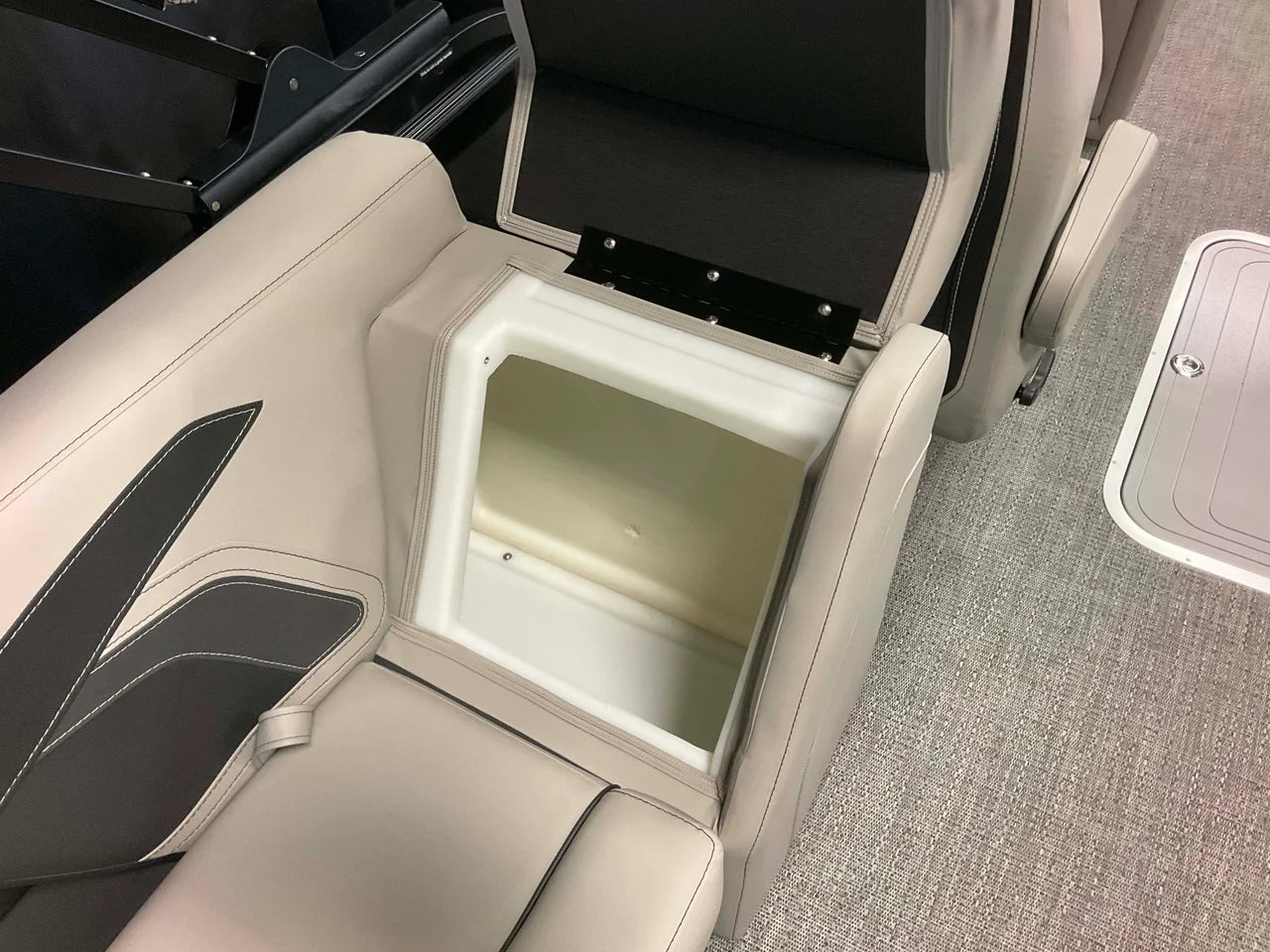 2026 Barletta Cabrio 22 QC 22.0 feet, Clearwater, Florida #39