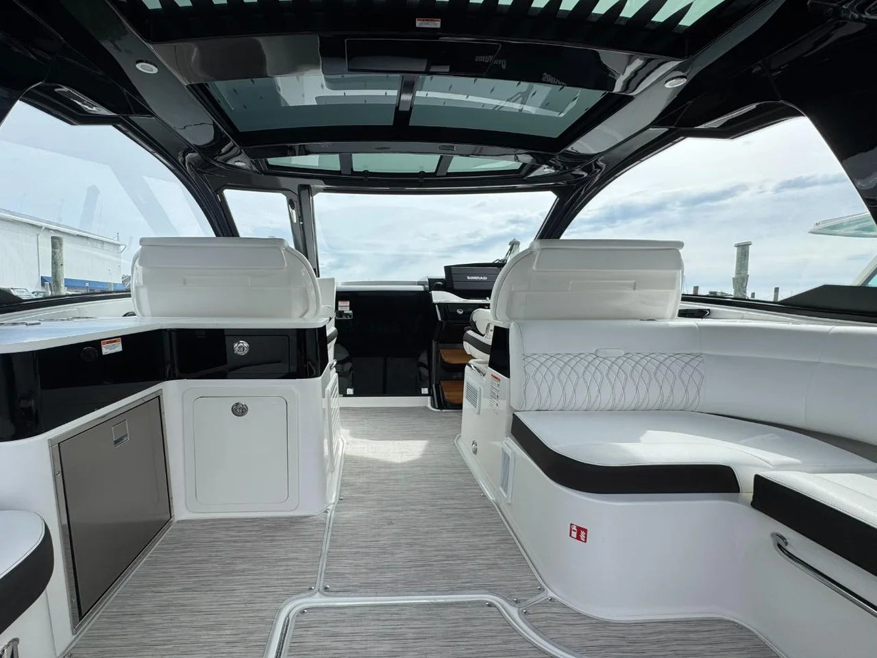 2026 Sea Ray Sundancer 370 Outboard 37.0 feet, Clearwater, Florida #22