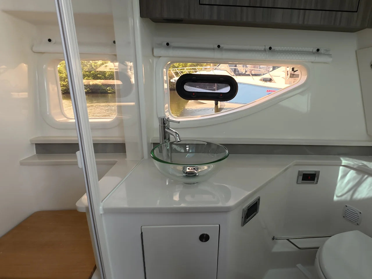 2026 Sea Ray Sundancer 370 Outboard 37.0 feet, Clearwater, Florida #22