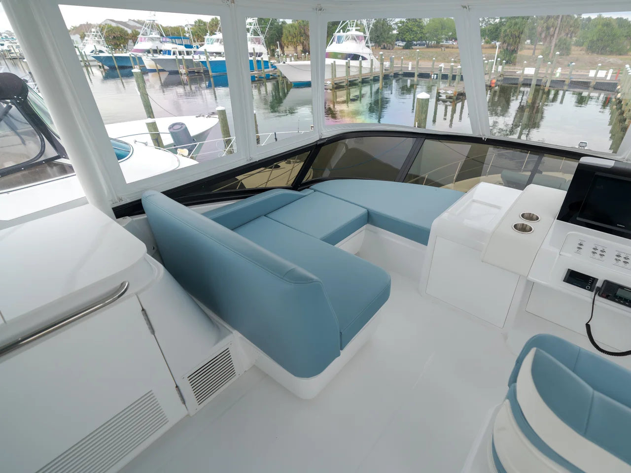 2026 Cruisers Yachts 57 FLY 57.0 feet, Clearwater, Florida #27