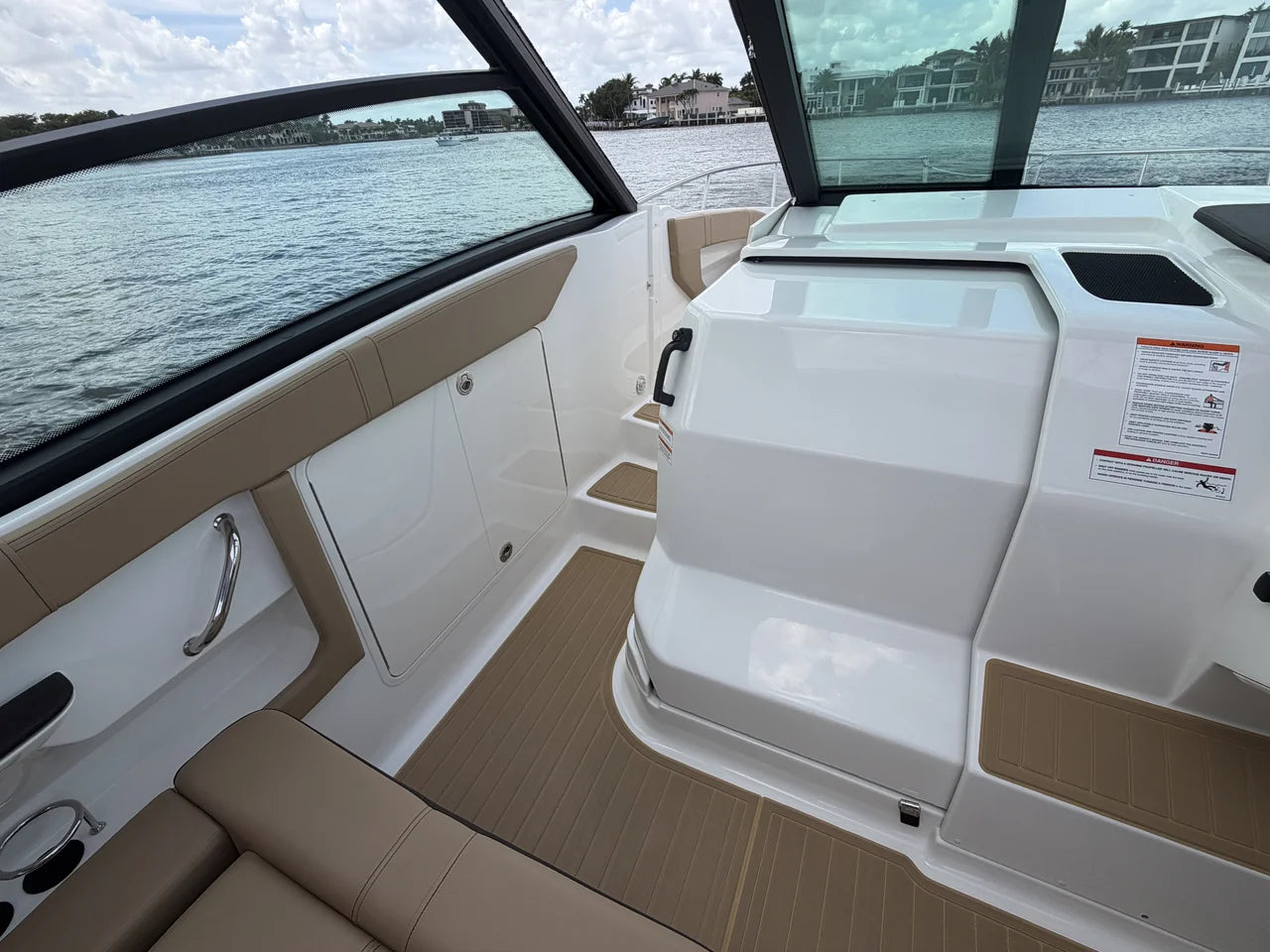 2026 Sea Ray Sundancer 320 Outboard 32.0 feet, Clearwater, Florida #34