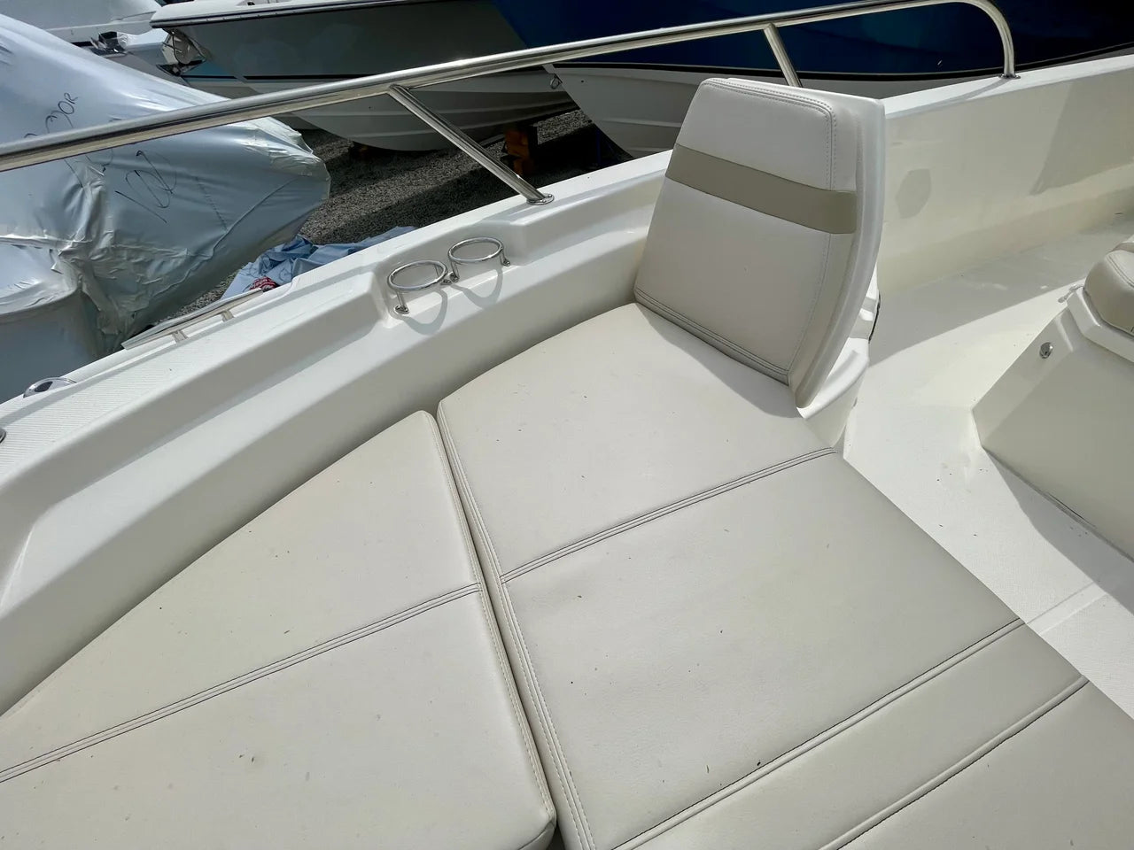 2026 Boston Whaler 250 Dauntless 25.0 feet, Clearwater, Florida #12