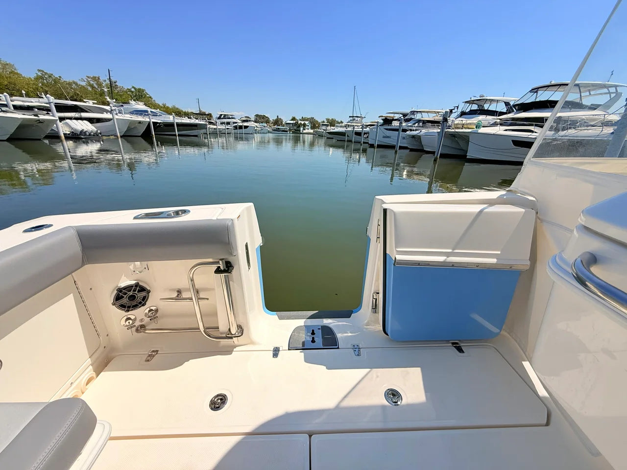 2026 Boston Whaler 330 Outrage 33.0 feet, Clearwater, Florida #51