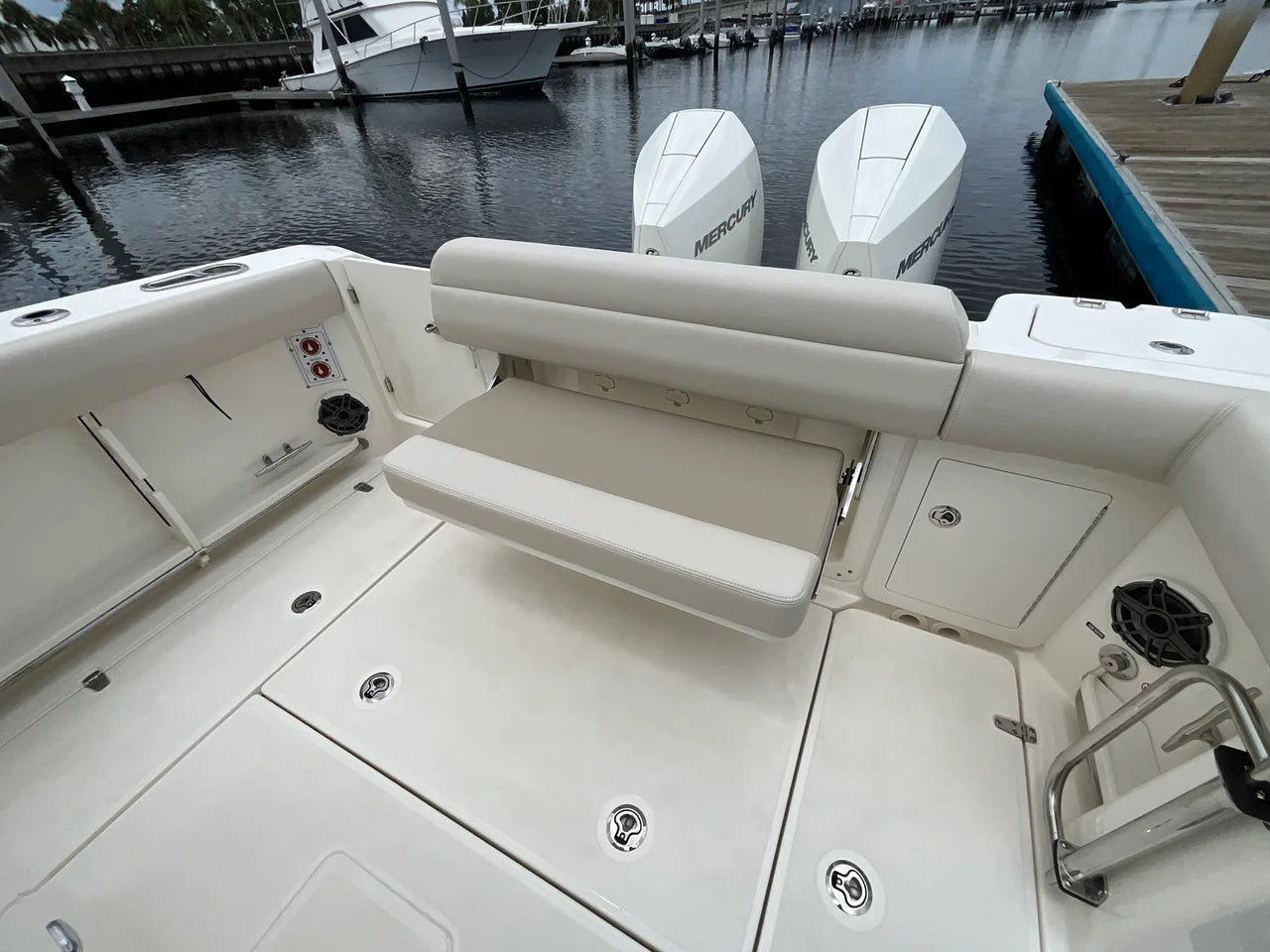 2026 Boston Whaler 280 Outrage 28.0 feet, Clearwater, Florida #21