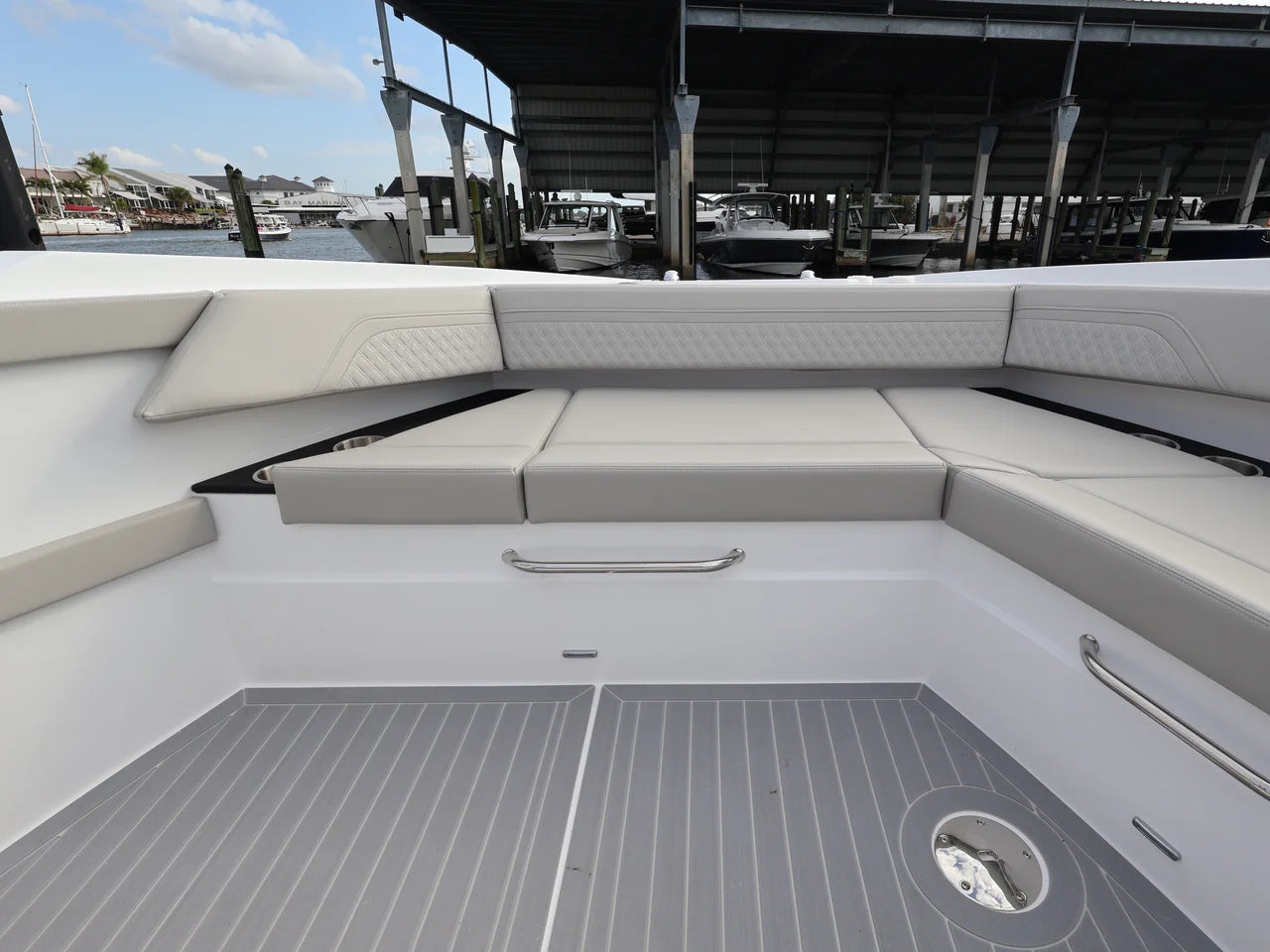 2026 Cruisers Yachts 42 GLS Outboard 42.0 feet, Clearwater, Florida #46