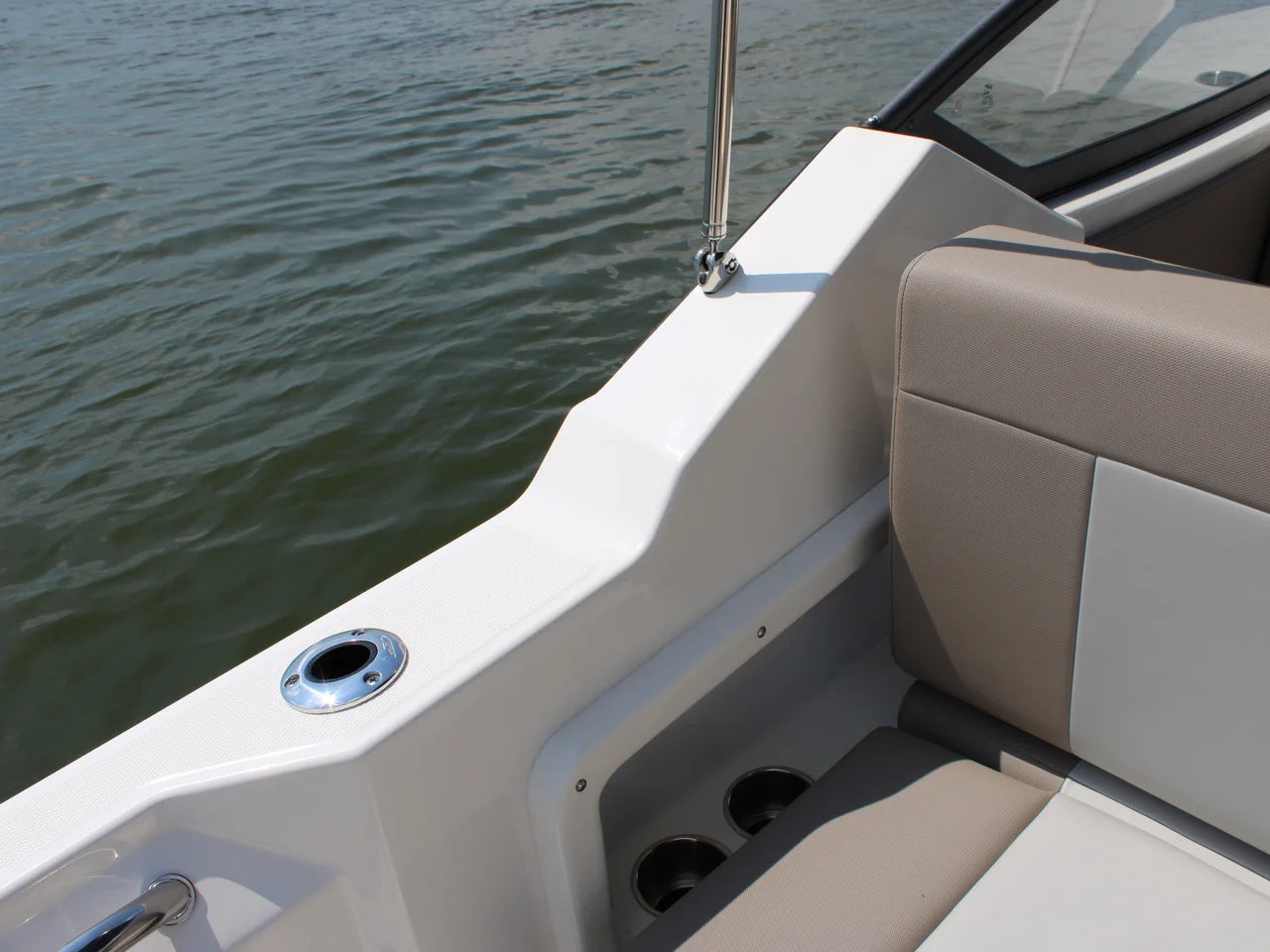 2026 Boston Whaler 210 Vantage 21.0 feet, Clearwater, Florida #53