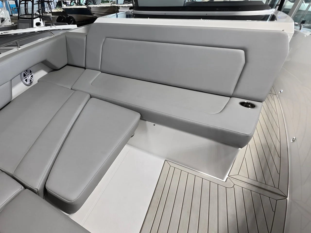 2026 Cruisers Yachts 38 VTR 38.0 feet, Clearwater, Florida #88