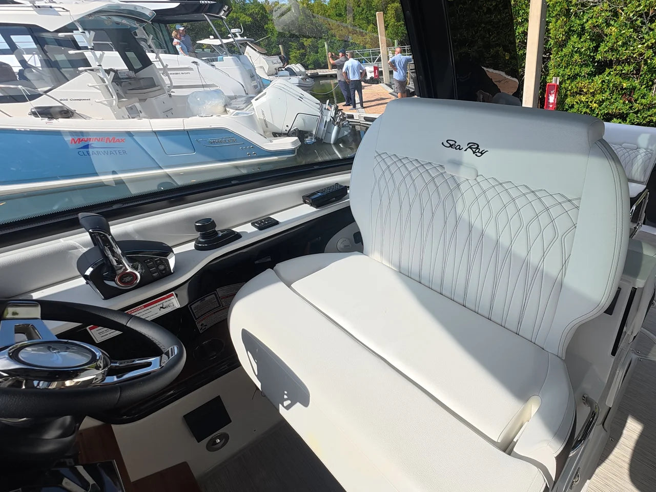 2026 Sea Ray Sundancer 370 Outboard 37.0 feet, Clearwater, Florida #15