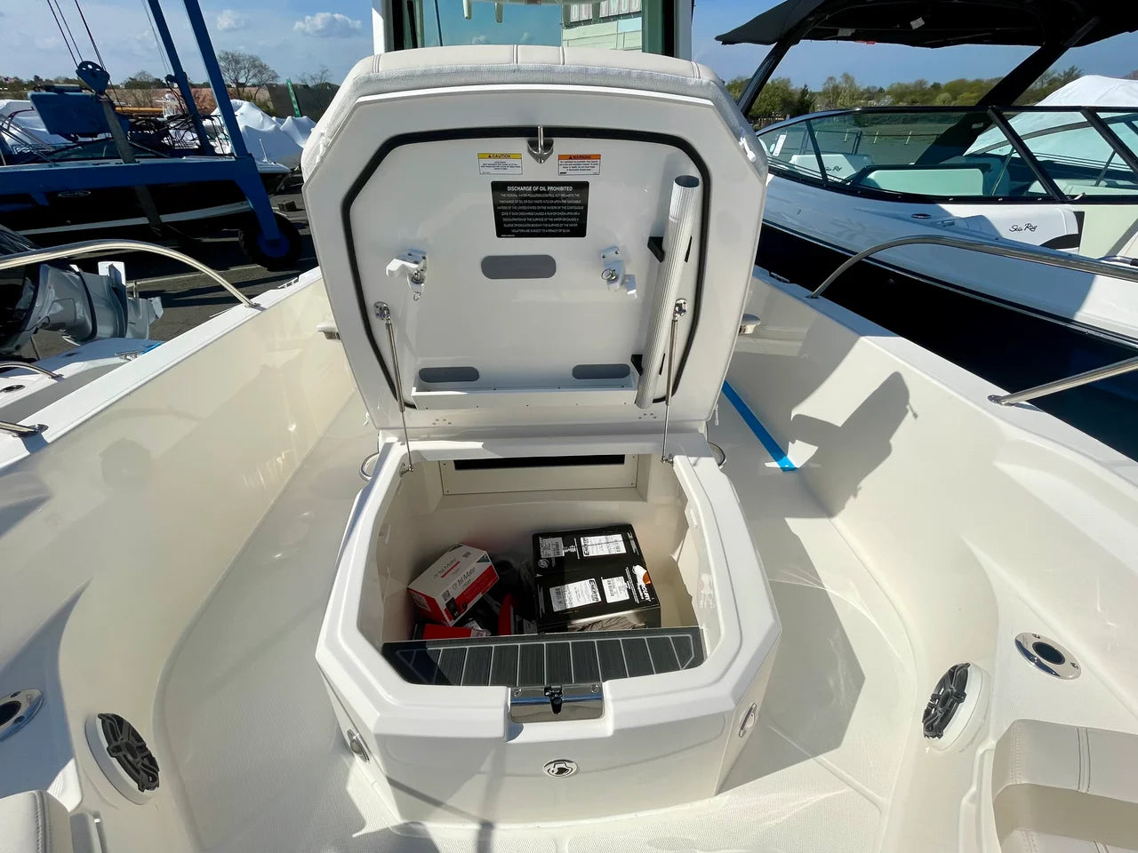 2026 Boston Whaler 280 Dauntless 28.0 feet, Clearwater, Florida #17