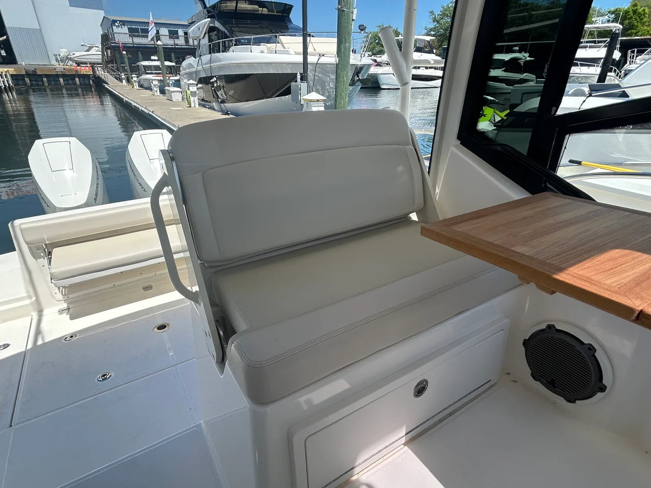 2026 Boston Whaler 325 Conquest 32.0 feet, Clearwater, Florida #27