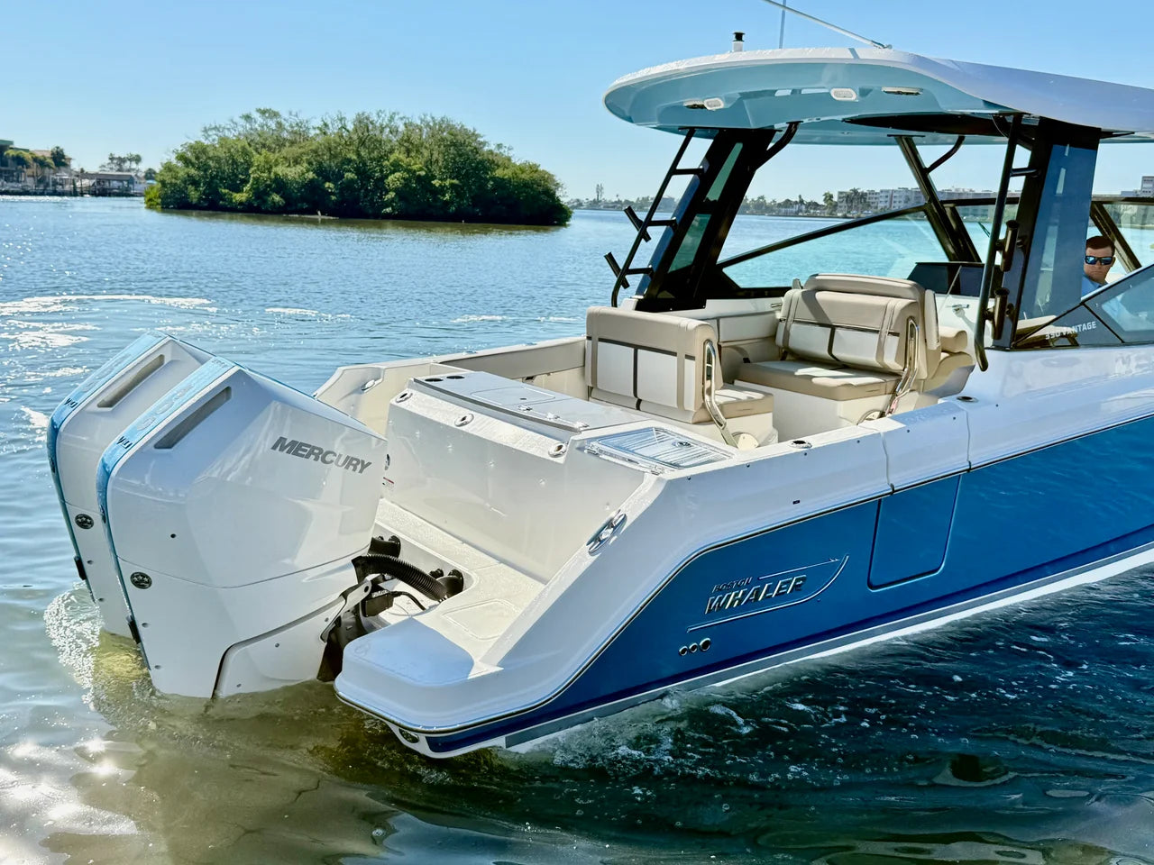 2026 Boston Whaler 330 Vantage 33.0 feet, Clearwater, Florida #35