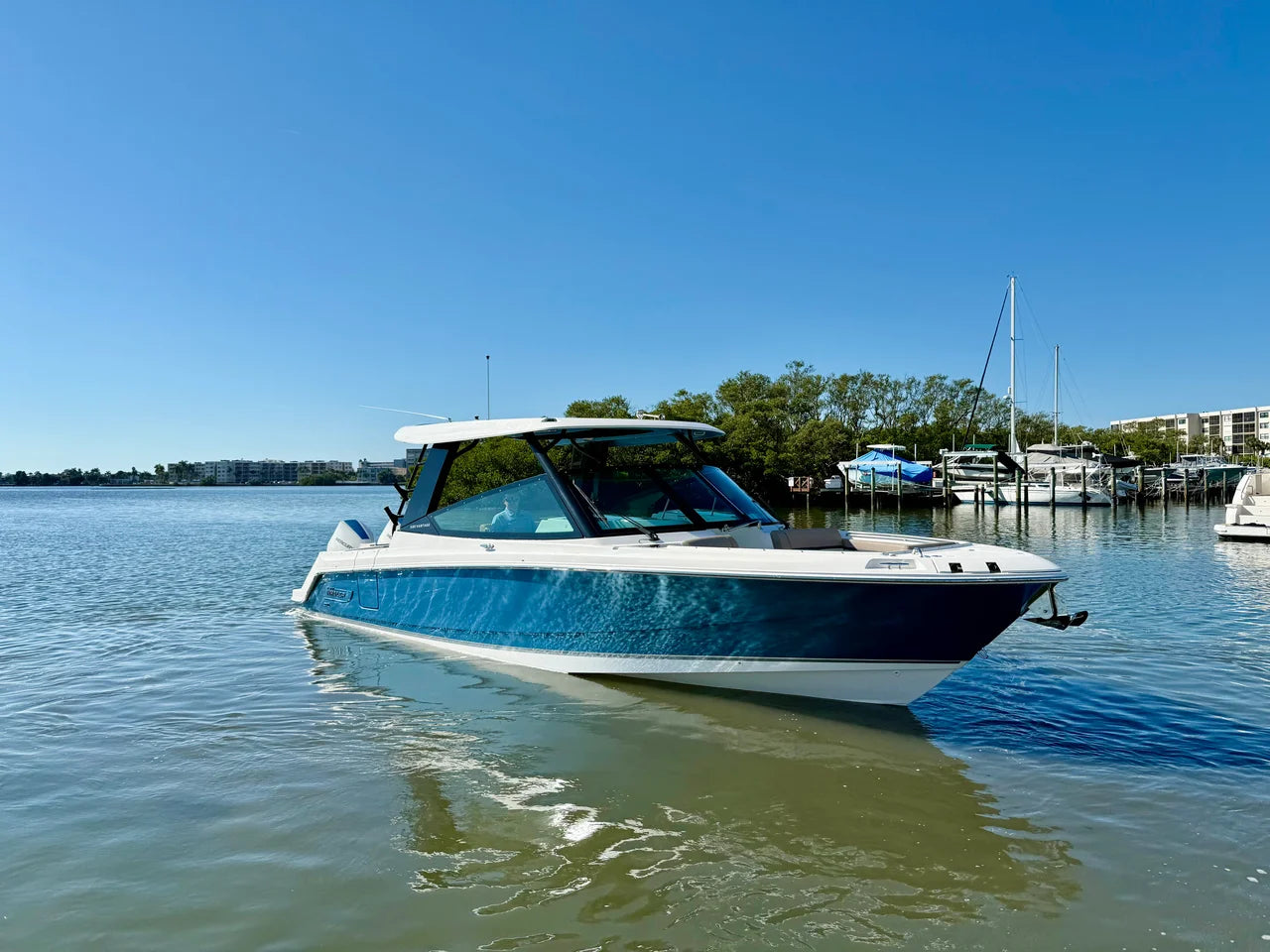 2026 Boston Whaler 330 Vantage 33.0 feet, Clearwater, Florida #28
