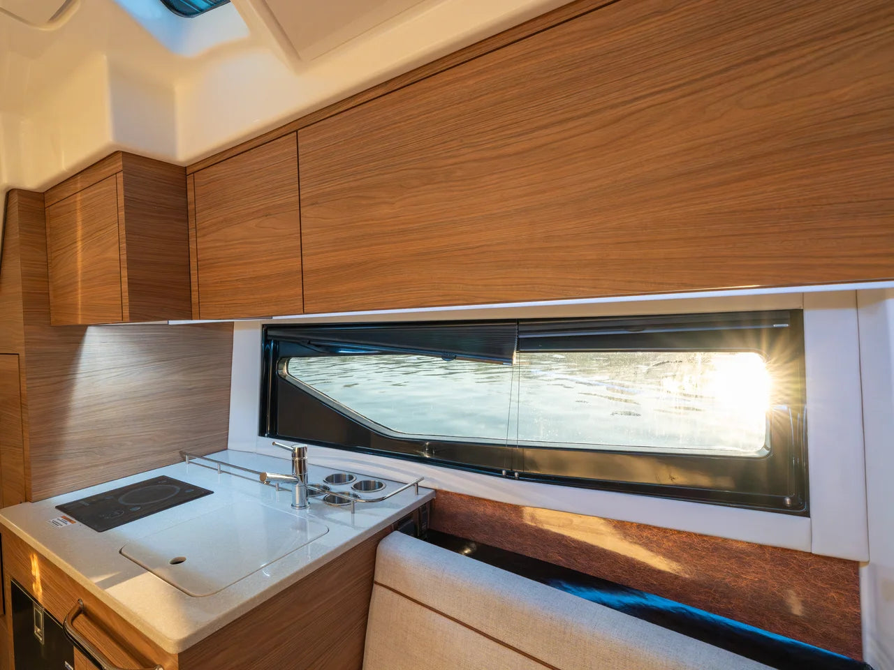 2026 Boston Whaler 365 Conquest 36.0 feet, Clearwater, Florida #33