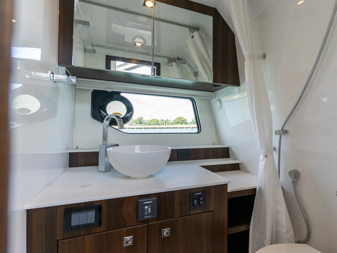 2026 Cruisers Yachts 42 GLS Outboard 42.0 feet, Clearwater, Florida #54