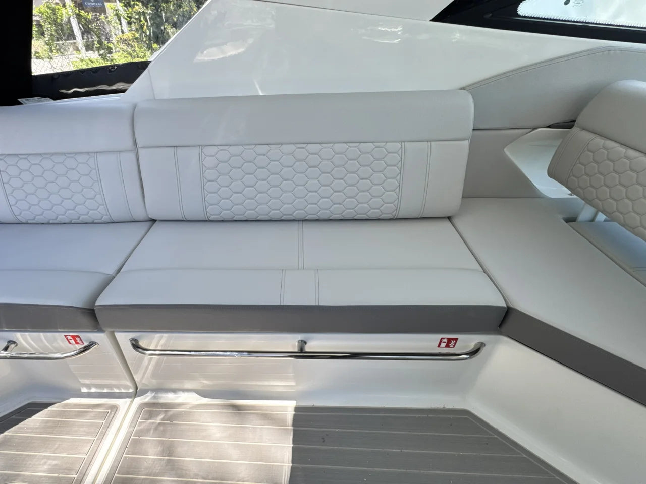 2026 Sea Ray Sundancer 320 Outboard 32.0 feet, Clearwater, Florida #16