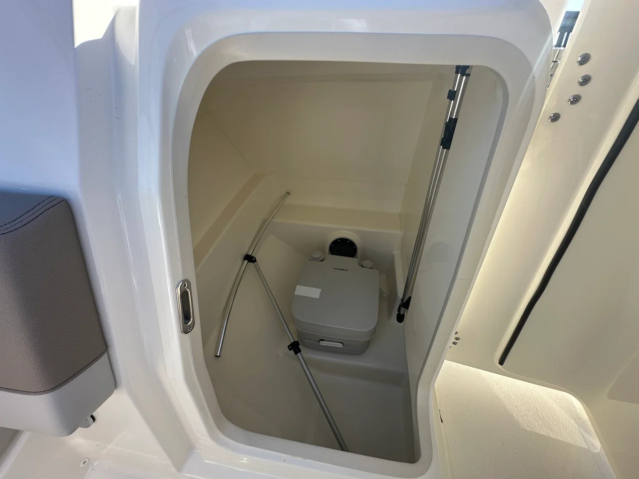 2025 Boston Whaler 210 Vantage 21.0 feet, Clearwater, Florida #20
