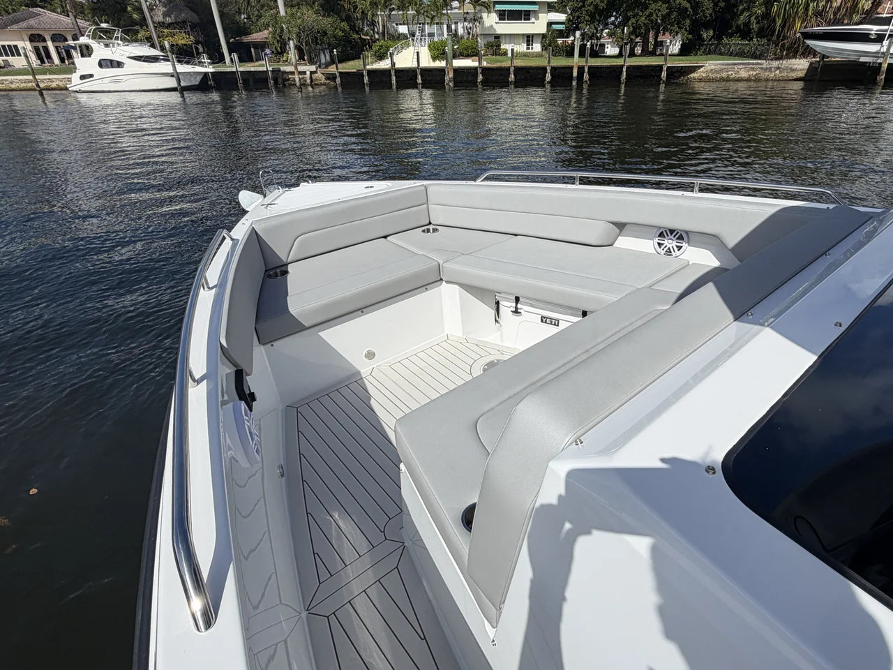2026 Cruisers Yachts 38 VTR 38.0 feet, Clearwater, Florida #38