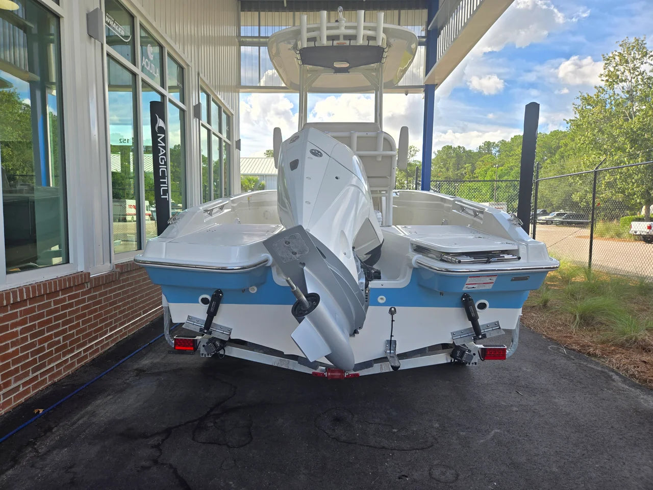 2026 Boston Whaler 220 Dauntless 22.0 feet, Clearwater, Florida #3