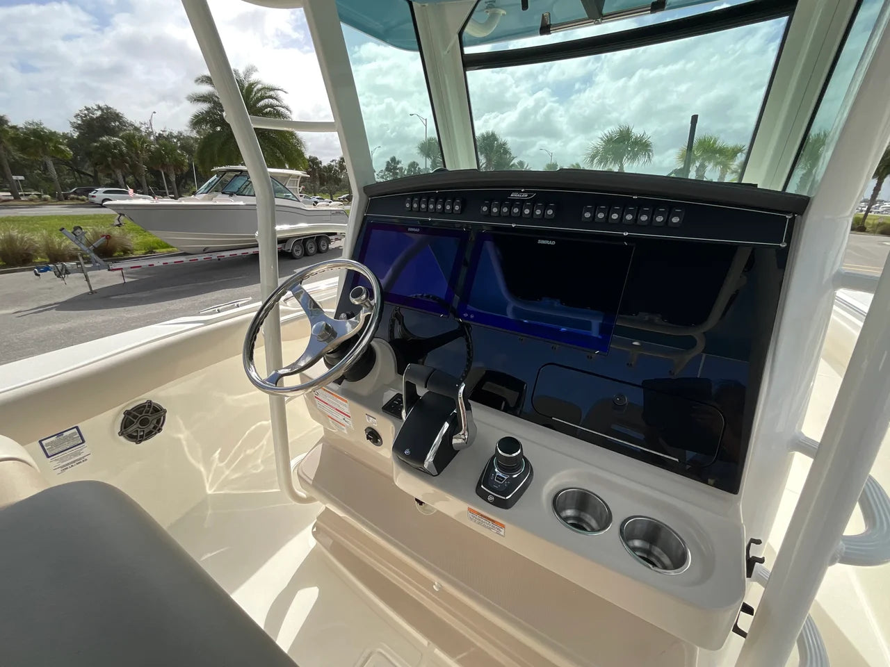 2026 Boston Whaler 330 Outrage 33.0 feet, Clearwater, Florida #6