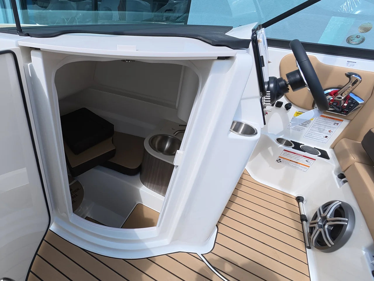 2026 Sea Ray SDX 250 Outboard 25.0 feet, Clearwater, Florida #33