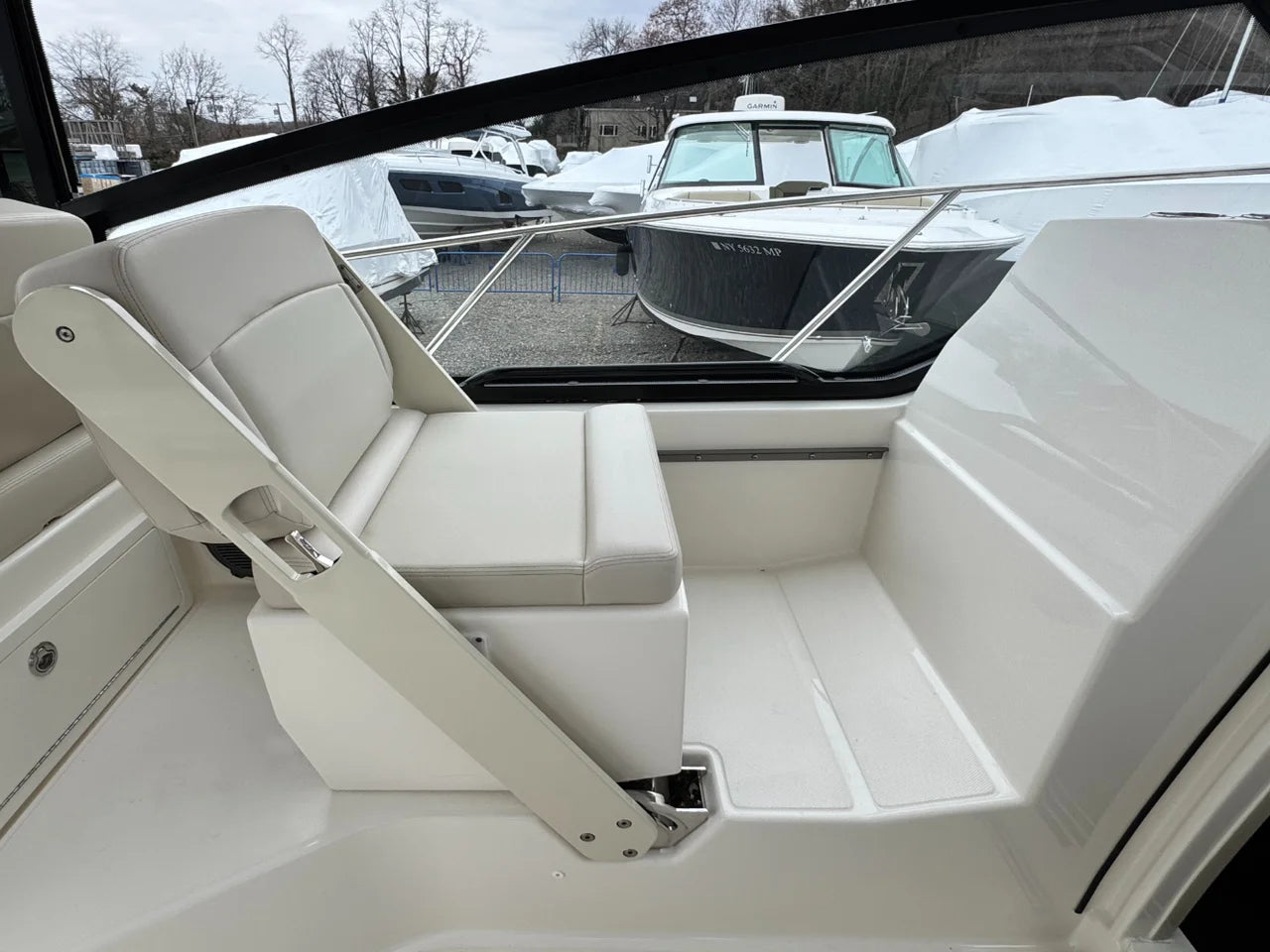 2026 Boston Whaler 325 Conquest 32.0 feet, Clearwater, Florida #25