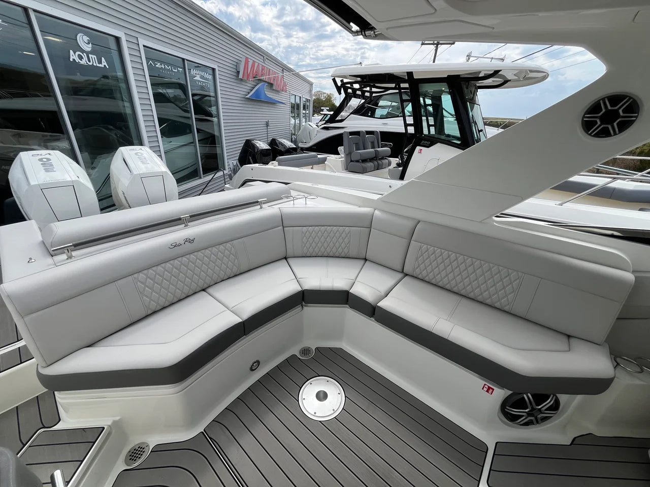 2026 Sea Ray SLX 310 Outboard 31.0 feet, Clearwater, Florida #11