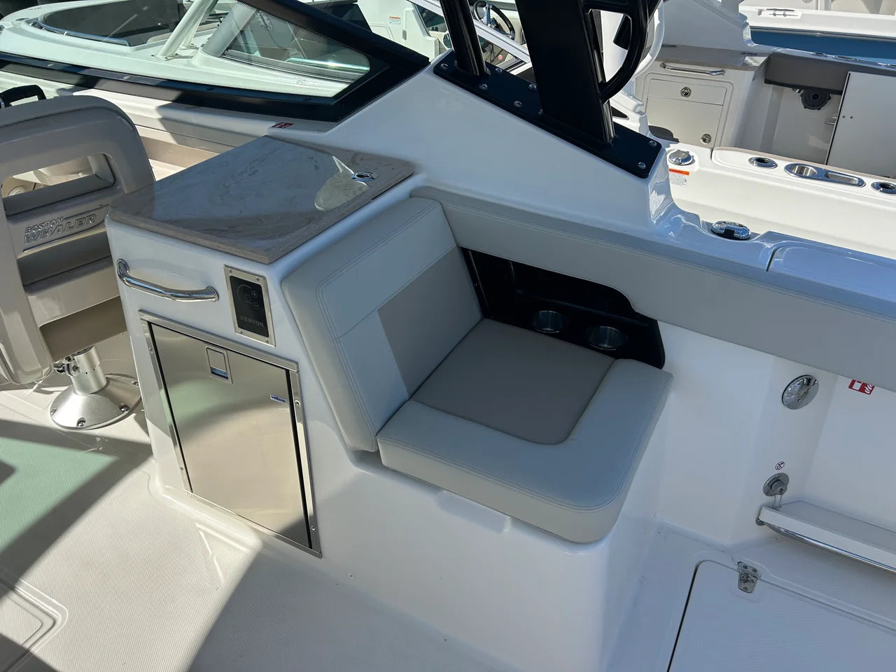 2026 Boston Whaler 280 Vantage 28.0 feet, Clearwater, Florida #14