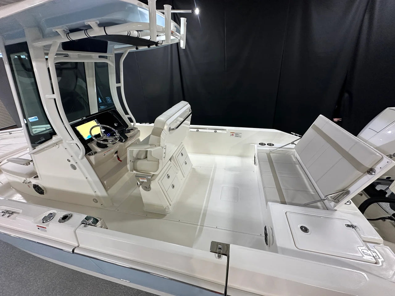 2026 Boston Whaler 280 Dauntless 28.0 feet, Clearwater, Florida #12