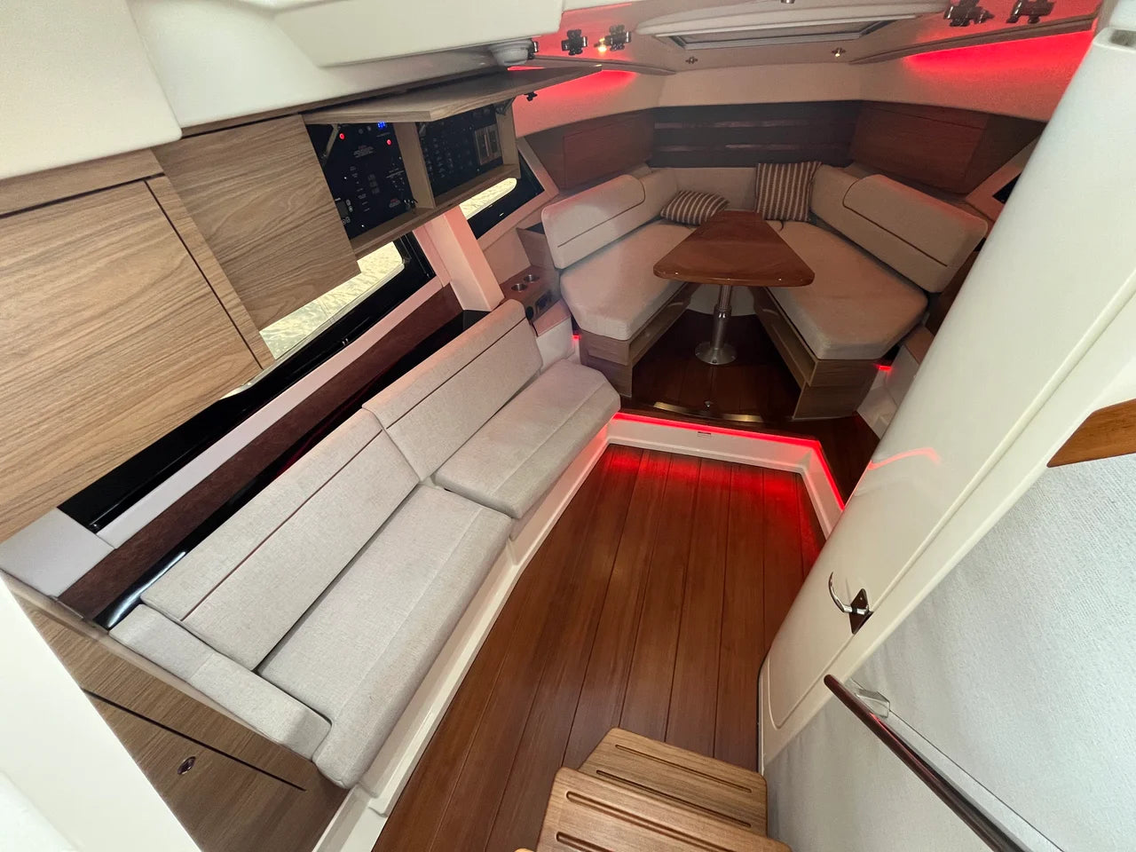 2026 Boston Whaler 365 Conquest 36.0 feet, Clearwater, Florida #36