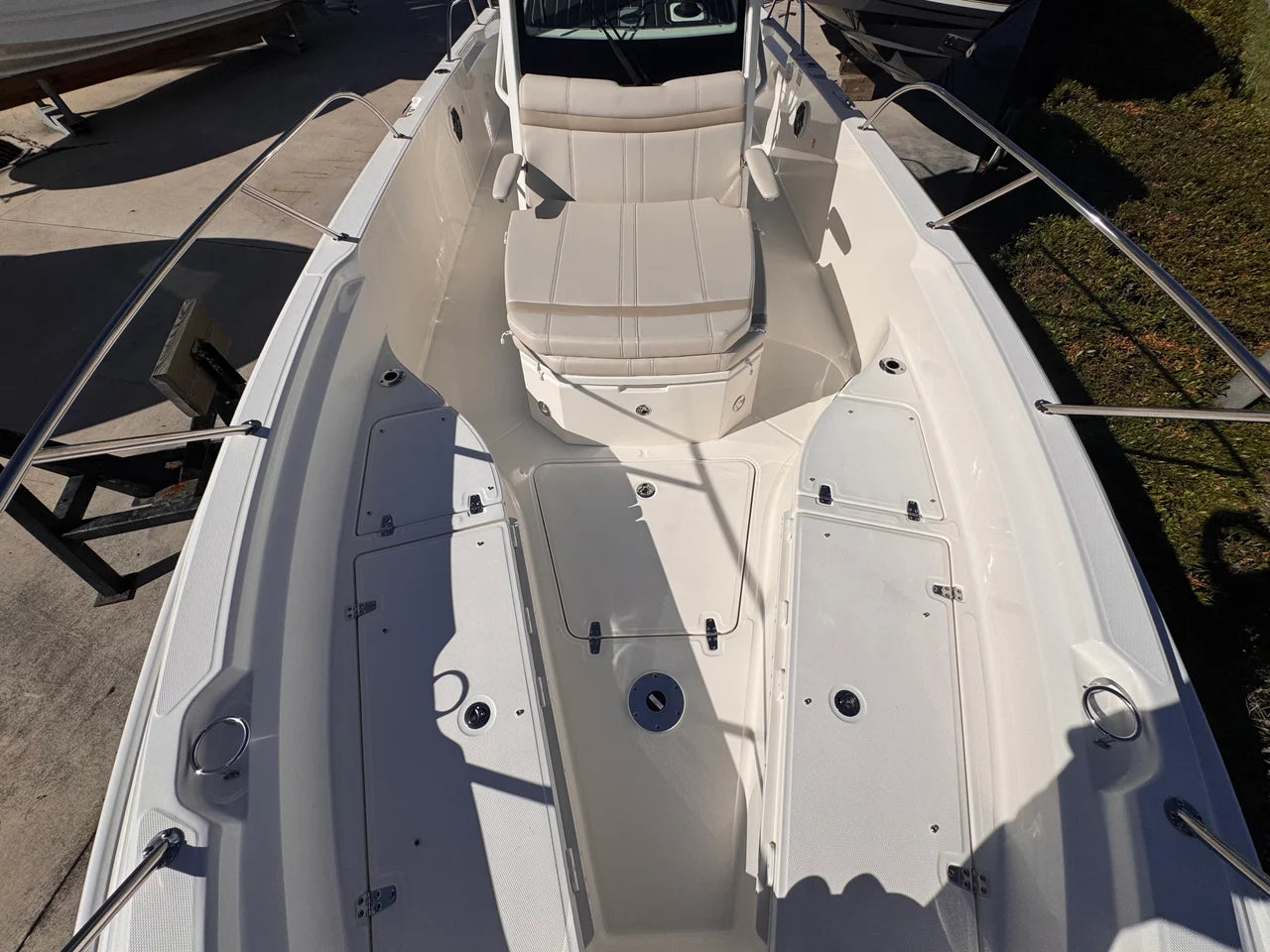 2026 Boston Whaler 280 Dauntless 28.0 feet, Clearwater, Florida #23