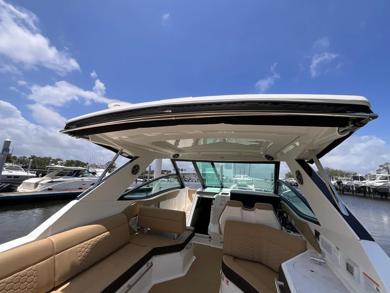2026 Sea Ray Sundancer 320 Outboard 32.0 feet, Clearwater, Florida #23