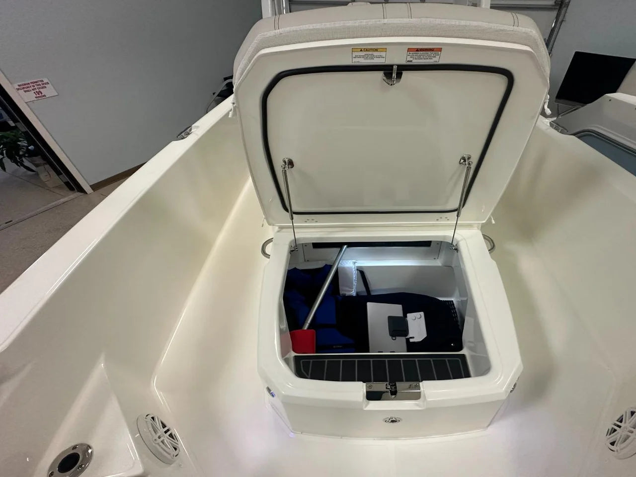 2026 Boston Whaler 250 Dauntless 25.0 feet, Clearwater, Florida #18