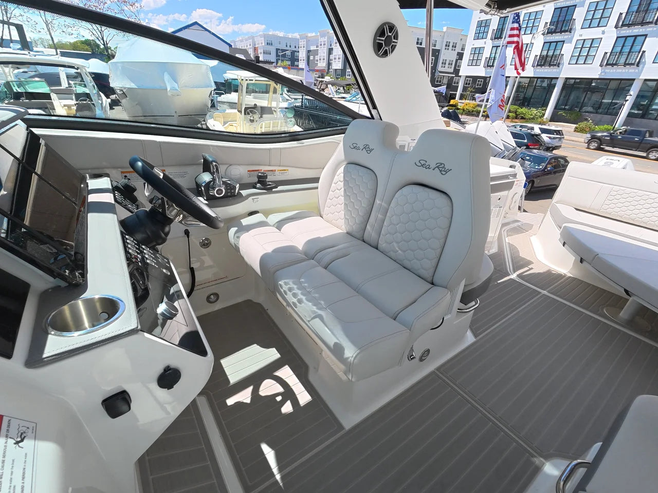 2026 Sea Ray Sundancer 320 Outboard 32.0 feet, Clearwater, Florida #21