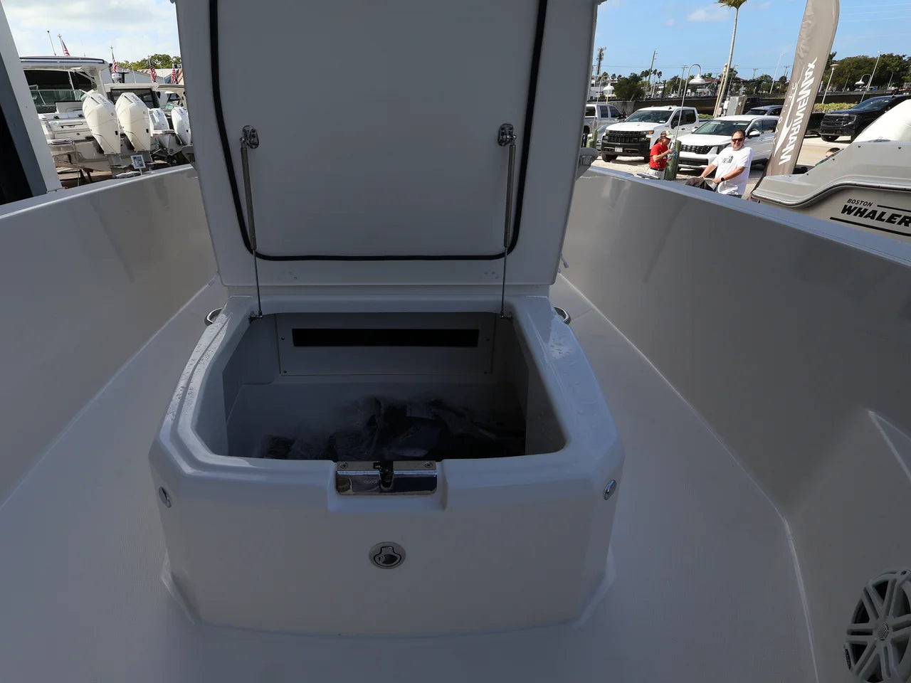 2026 Boston Whaler 220 Dauntless 22.0 feet, Clearwater, Florida #23