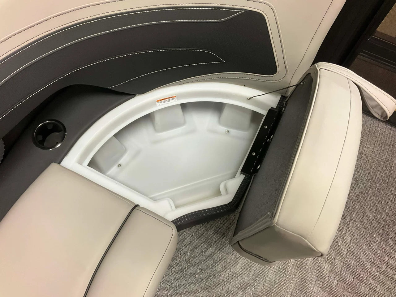 2026 Barletta Cabrio 22 QC 22.0 feet, Clearwater, Florida #18