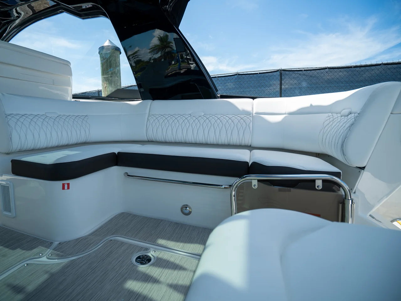 2026 Sea Ray Sundancer 370 Outboard 37.0 feet, Clearwater, Florida #7
