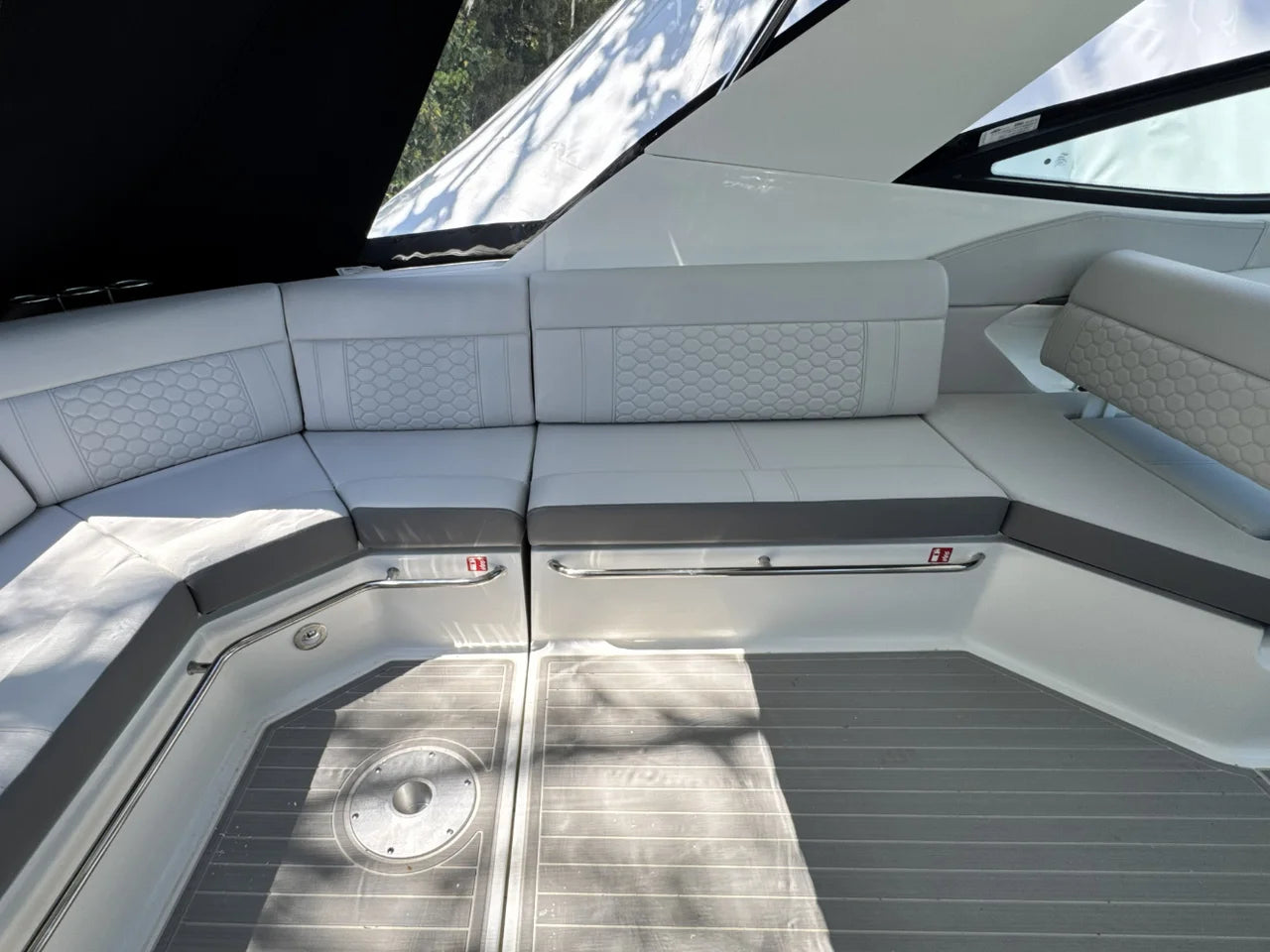 2026 Sea Ray Sundancer 320 Outboard 32.0 feet, Clearwater, Florida #10