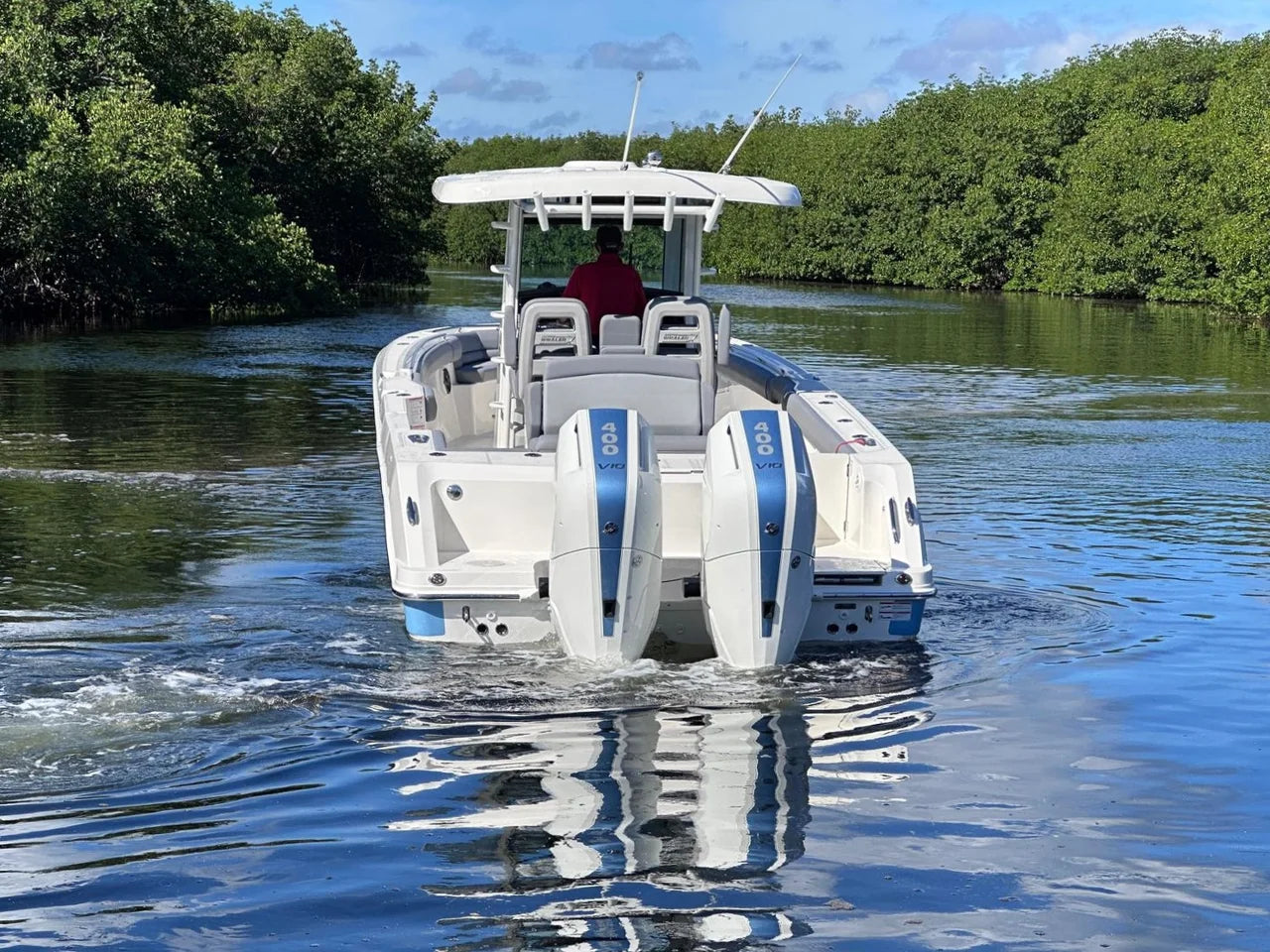 2026 Boston Whaler 330 Outrage 33.0 feet, Clearwater, Florida #12