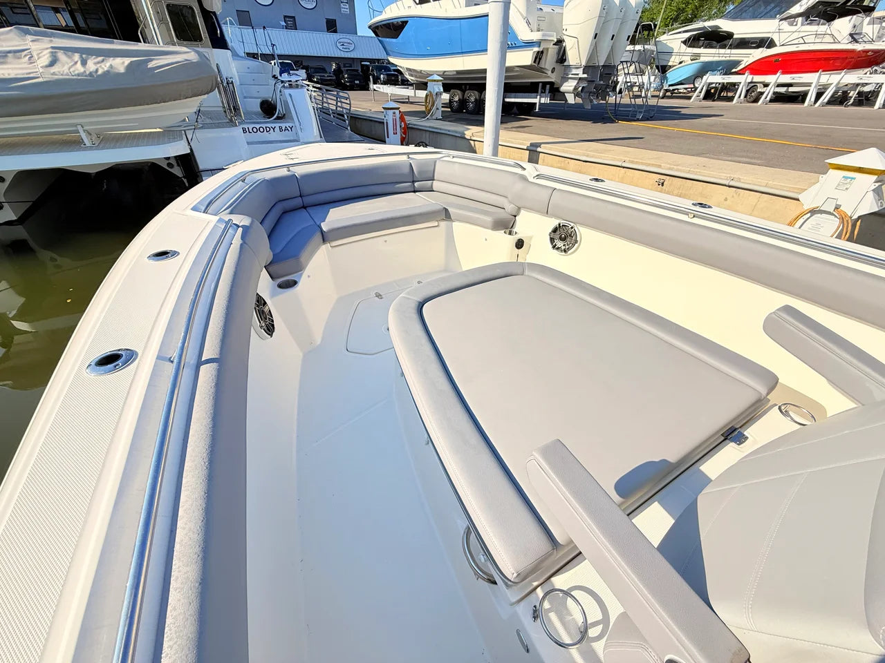 2026 Boston Whaler 330 Outrage 33.0 feet, Clearwater, Florida #19
