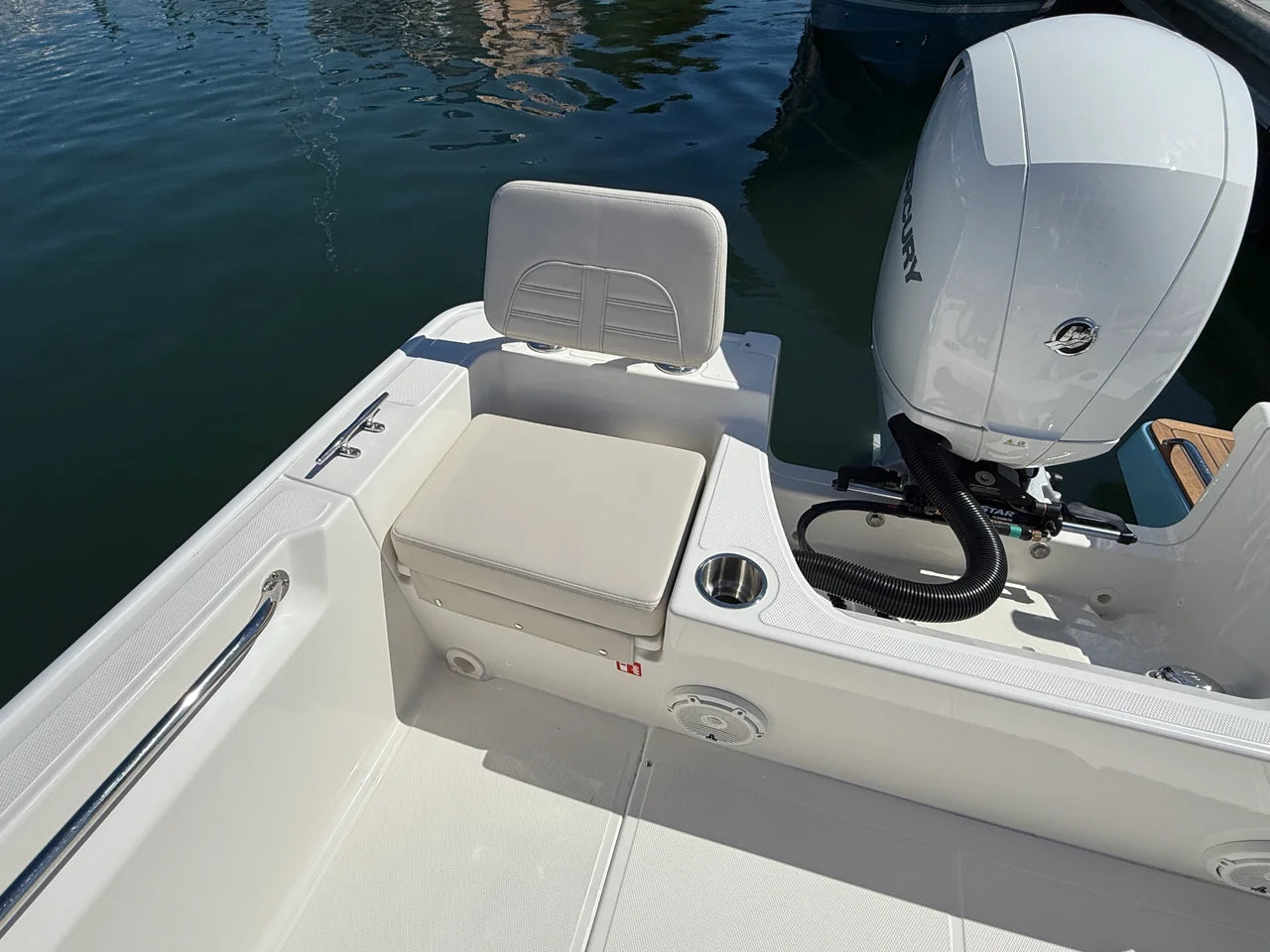 2026 Boston Whaler 190 Montauk 19.0 feet, Clearwater, Florida #10