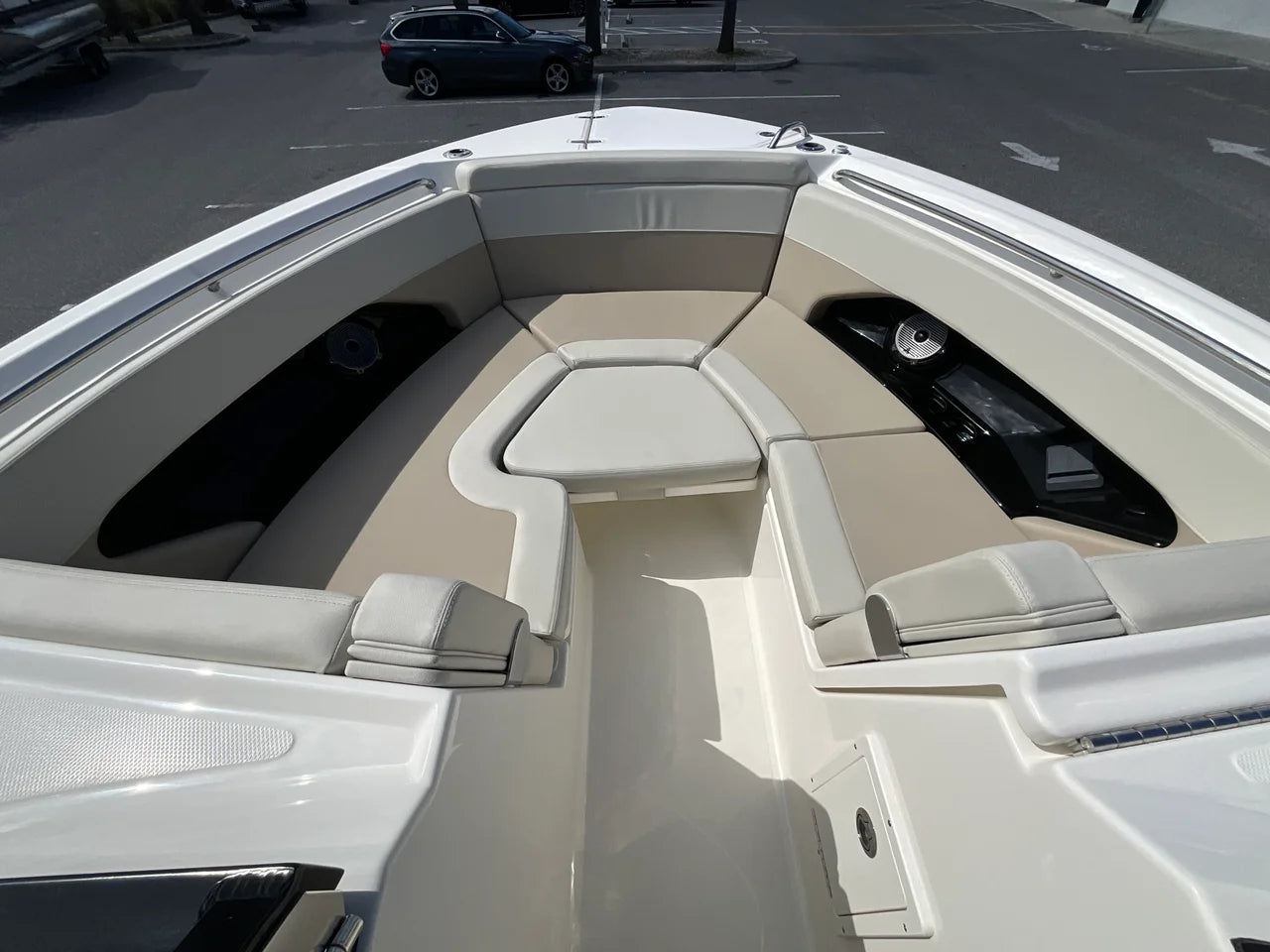 2026 Boston Whaler 280 Vantage 28.0 feet, Clearwater, Florida #23