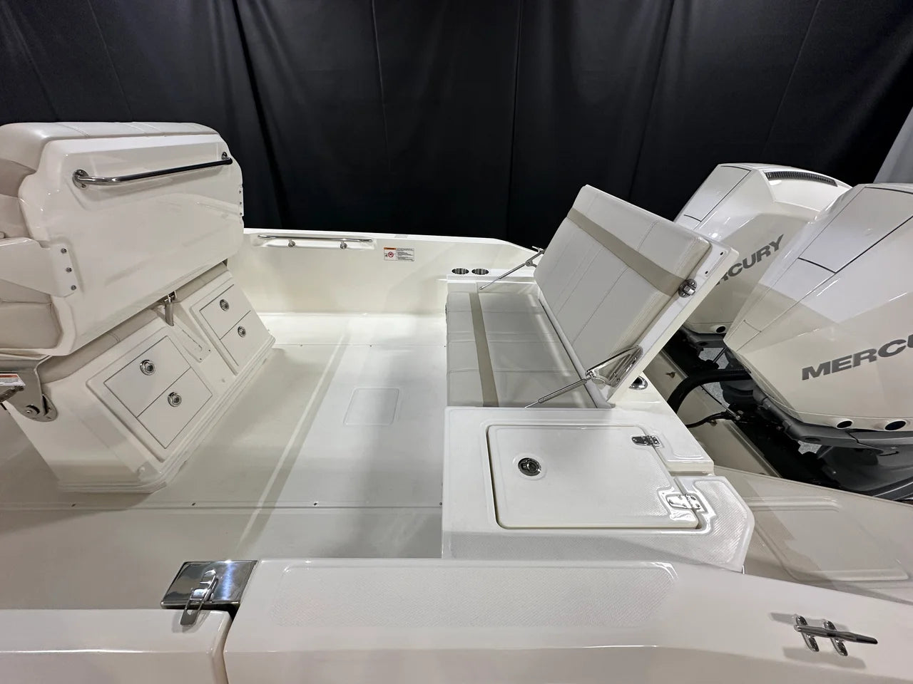 2026 Boston Whaler 280 Dauntless 28.0 feet, Clearwater, Florida #17