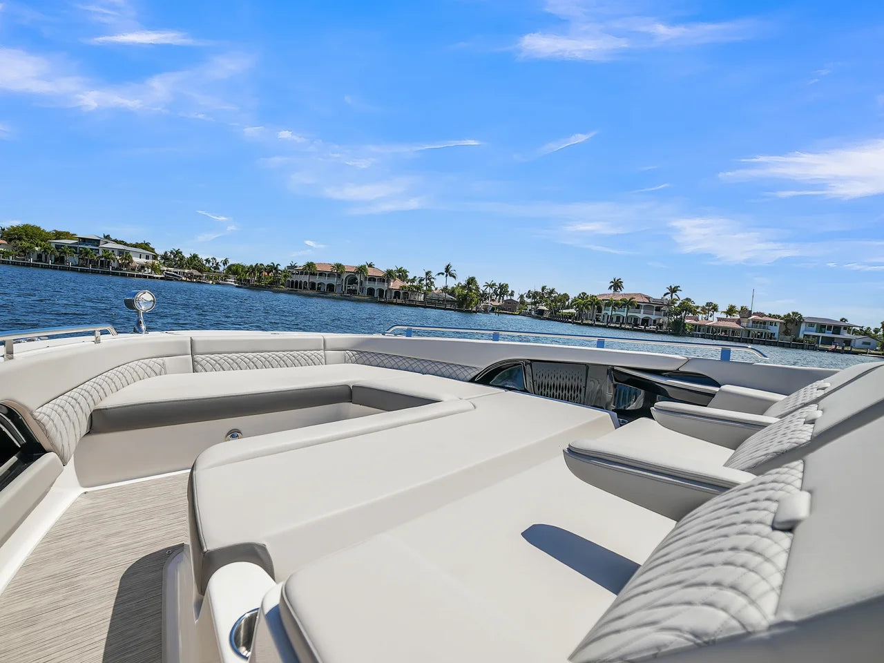 2026 Sea Ray Sundancer 370 Outboard 37.0 feet, Clearwater, Florida #41