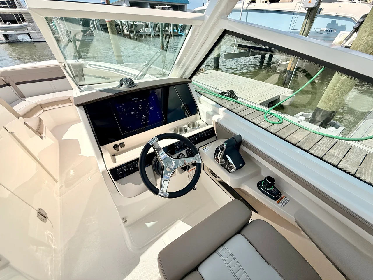 2026 Boston Whaler 280 Vantage 28.0 feet, Clearwater, Florida #45