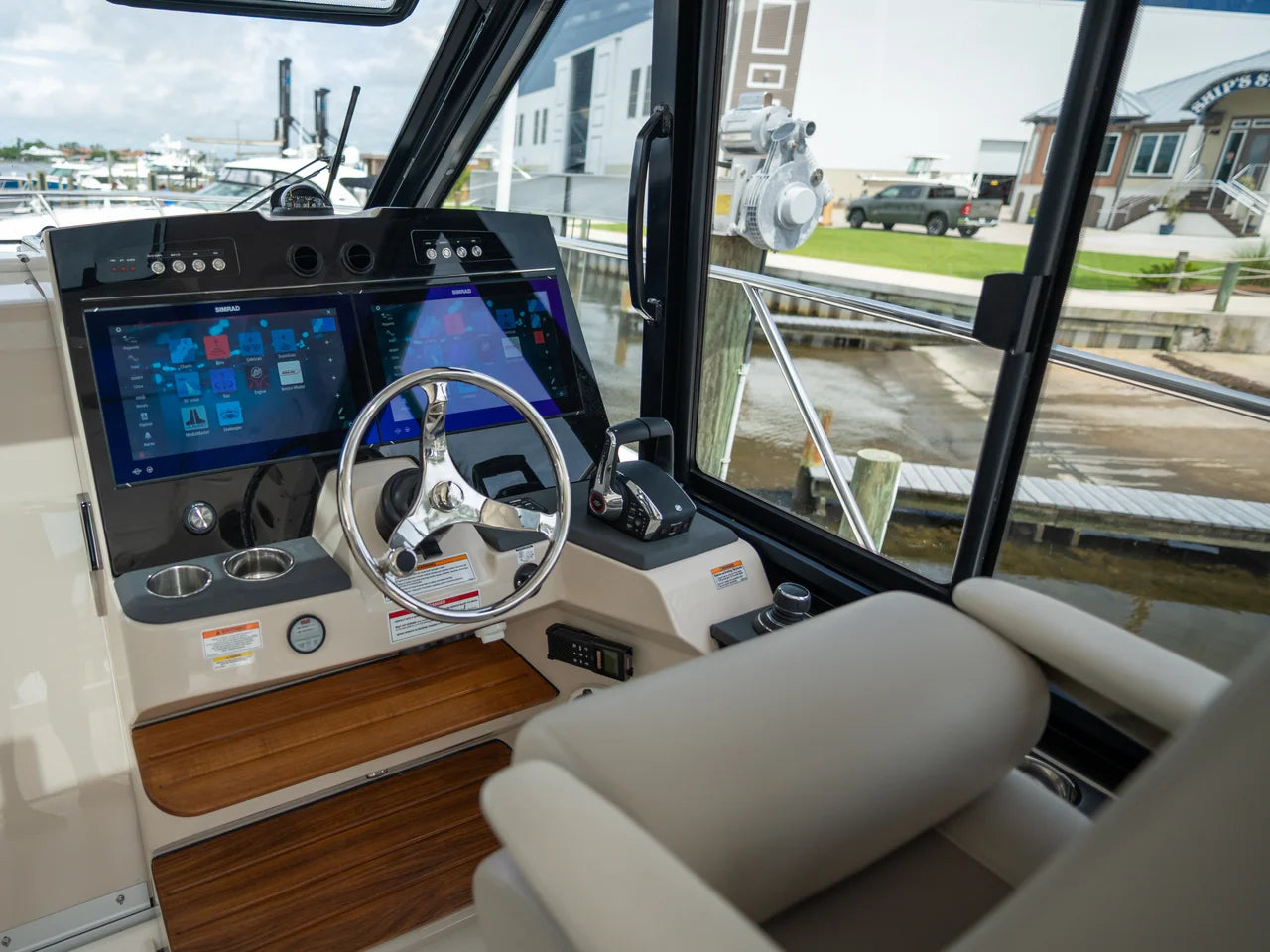 2026 Boston Whaler 365 Conquest 36.0 feet, Clearwater, Florida #13